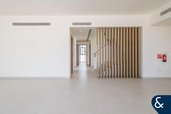 | Hill Top | Private Pool | Landscaped |