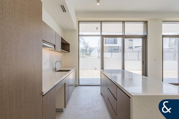 Corner Unit | Landscaped | Private Pool