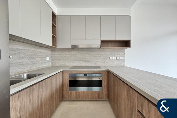 Vacant | Quiet Road | Park Facing | 3 Beds