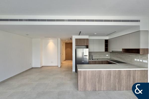 Vacant | Quiet Road | Park Facing | 3 Beds