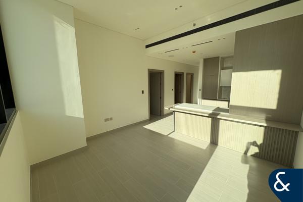 ONE BED PLUS STORE | VACANT | SPA AND SAUNA