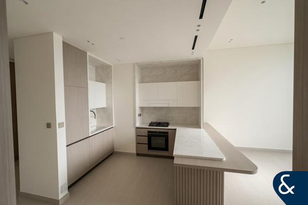 ONE BED PLUS STORE | VACANT | SPA AND SAUNA