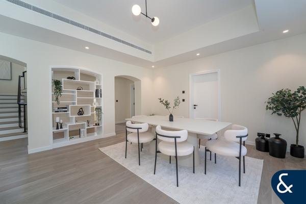 4 Bedrooms | Upgraded | Large / Private Plot