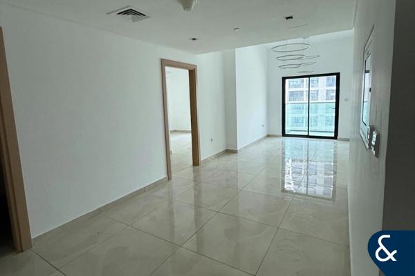 1 Bed | Unfurnished | Vacant | Large Layout