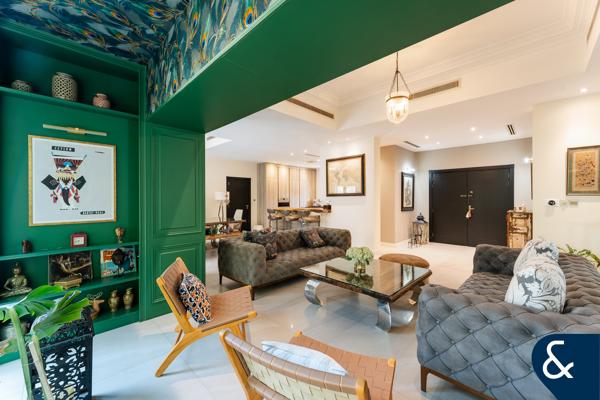 UPGRADED | VASTU | VACANT ON TRANSFER