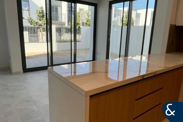 4 Bedroom | Notice Served | Available Dec 26