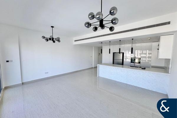 Vacant | Study | Upgraded | Easy To View