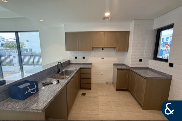 Close to Park | Corner Unit | Brand New |