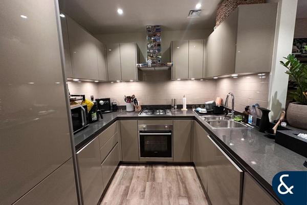 1 Bedroom | Vacant On Transfer | Park View