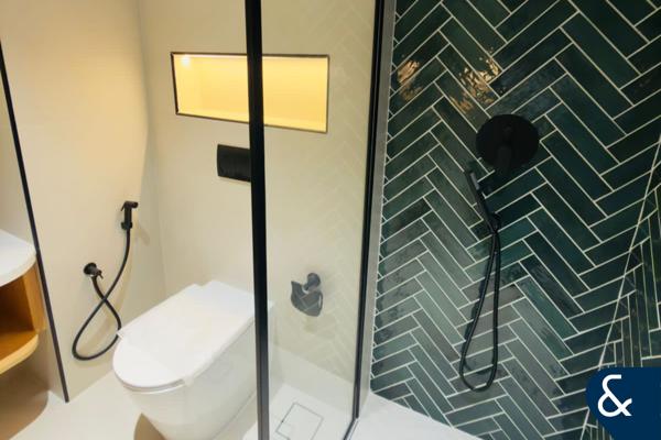 Fully upgraded | High floor | Vacant