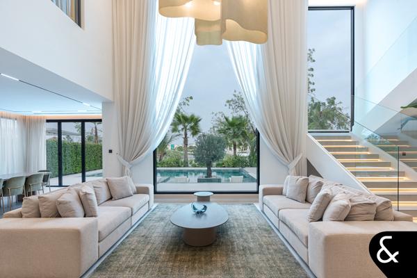 Luxury Lake Views | Bespoke Italian Finishes