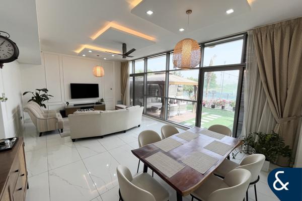 2 Beds | Park view | Upgraded | Huge Layout