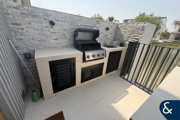 June-Great Location -Resident Agent