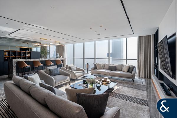 Presidential Suite | Bills Inc | Iconic Stay