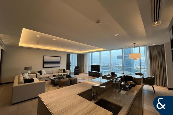Executive Suite | Panoramic Views | Bills Inc