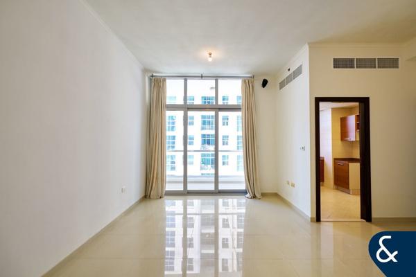 Marina View | 823 Sqft | DEC Tower 2