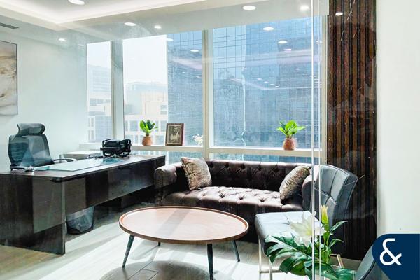 Bay Square View | Furnished | Vacant