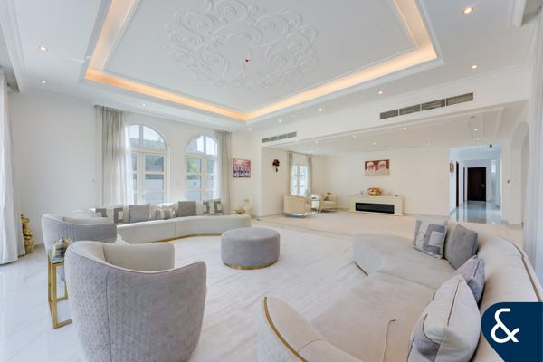Corner Mallorca | 6 Beds | 22,598 Sq. Ft Plot