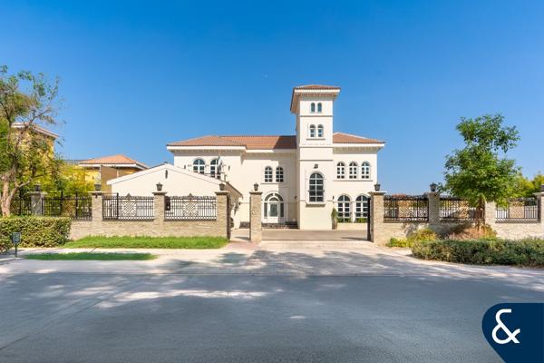 Corner Mallorca | 6 Beds | 22,598 Sq. Ft Plot