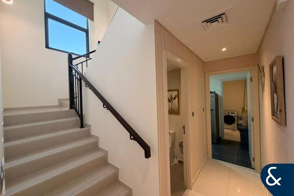 Luxurious 3 + Maid End-Unit | Juniper DH2