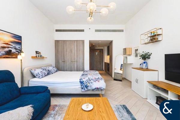 Furnished | Vacant | Direct Pool Access