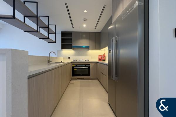 Amenities Nearby | Upgraded | Single Row