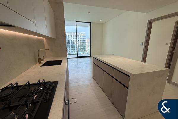 1 bed 2 bath | Brand New | Pool View