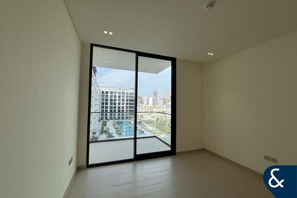 1 bed 2 bath | Brand New | Pool View