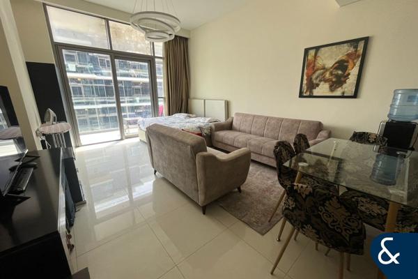 Pool & Golf View | Vacant Now | Corner Apt