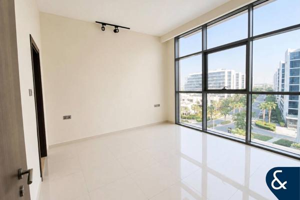 Pool & Golf View | Vacant Now | Corner Apt