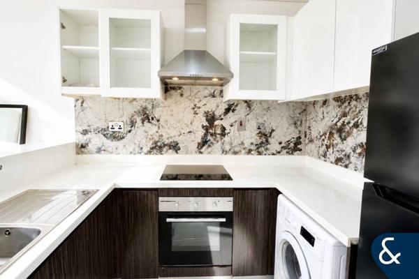 Pool & Golf View | Vacant Now | Corner Apt