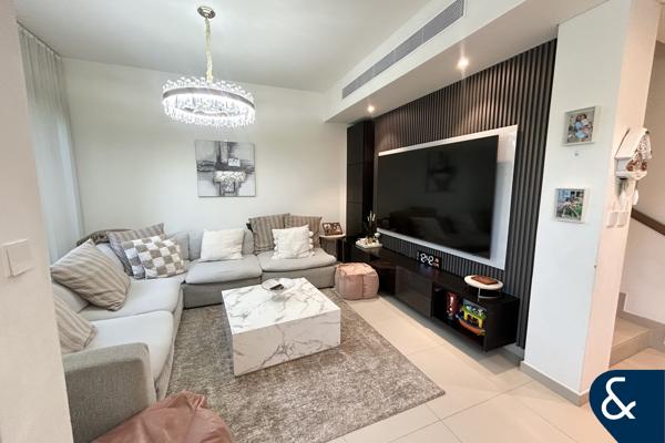 Single Row | 3 bedrooms | Vacant On Transfer