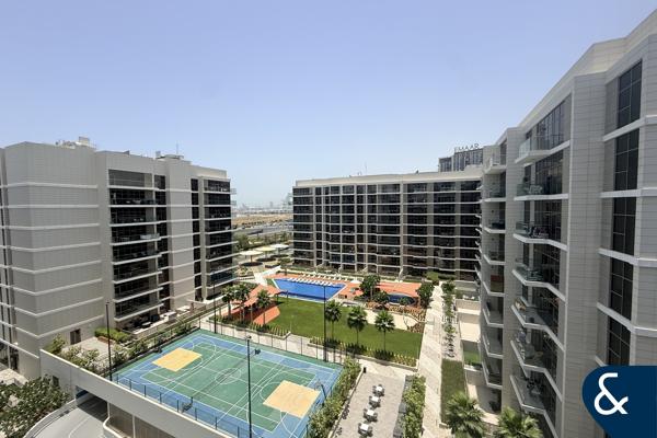 Corner Unit | Three Bed + Maids | 2000 sq ft