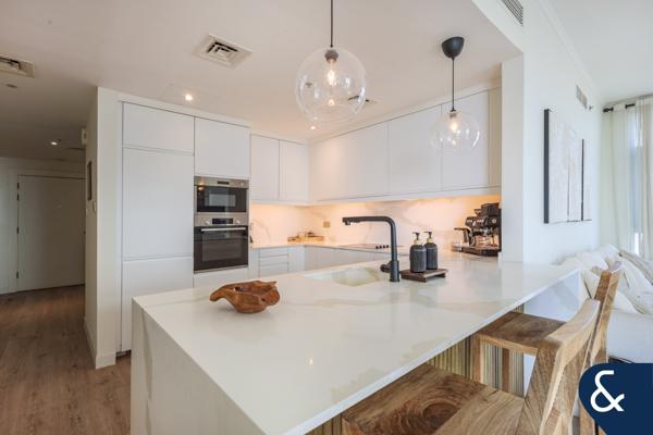 Two Bedroom | Vacant On Transfer  | Fully Upgraded