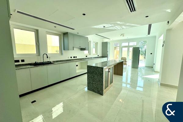 Single Row | Fully Upgraded | Near Park