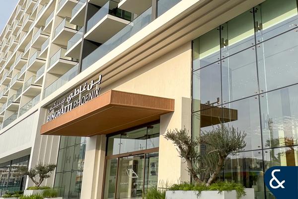 Prime Corner Unit | Modern Building | JVC