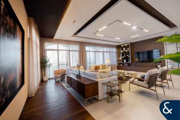 Fully Upgraded Duplex I 5261 Sqft I Lake View