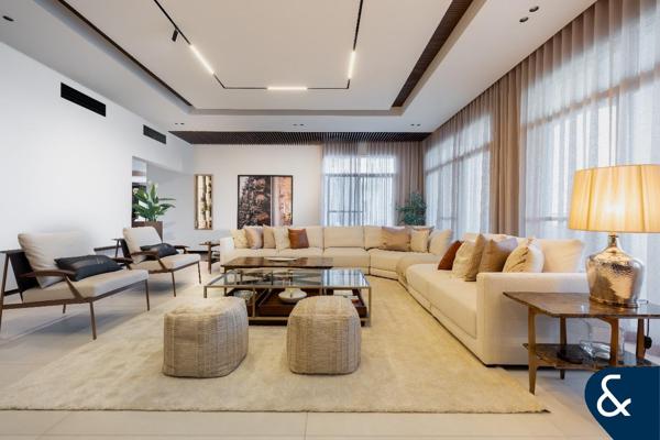 Fully Upgraded Duplex I 5261 Sqft I Lake View