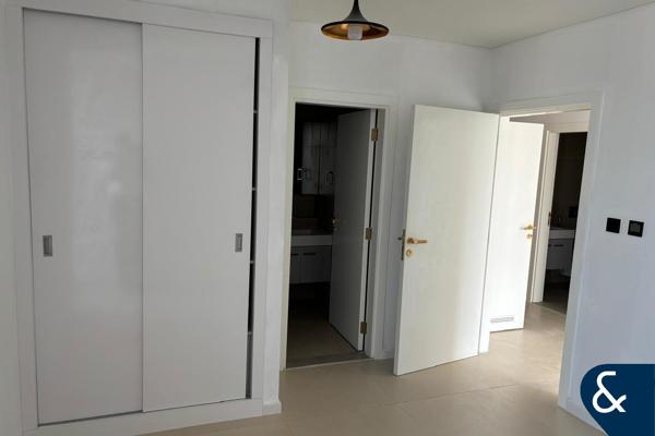 Large Layout | 1 Bedroom + Study | V.O.T