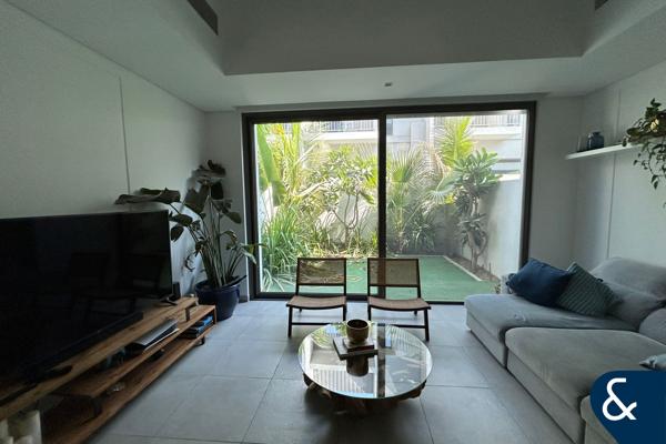 Modern Townhouse | 2 Beds + Maids | Rented