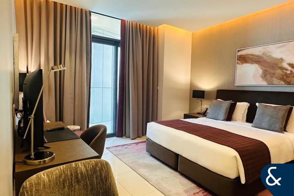 High Floor | Investment | Motivated Owner