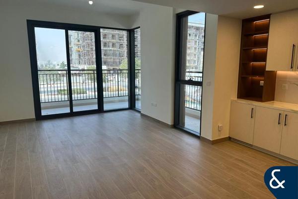 Corner 2 Bedroom | Modern | Available Now