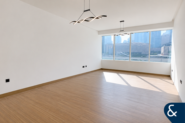 EXCLUSIVE I Vacant on transfer I Low floor
