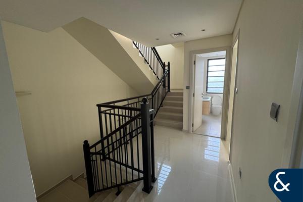 Five Bedrooms | Townhouse | Three Storey