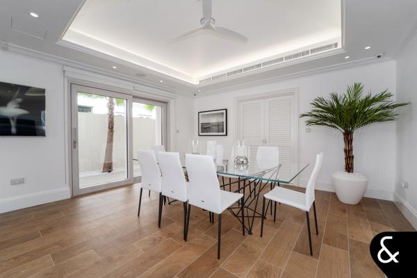 Exclusive Listing - Earth Course View - Immaculate - Image 9