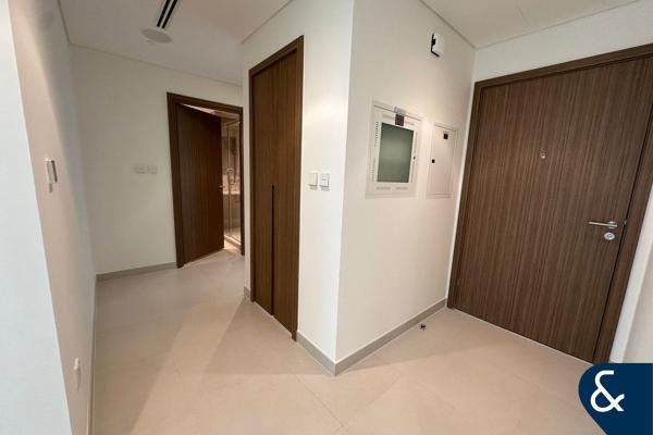 Vacant Unit | Corner Layout | Brand New