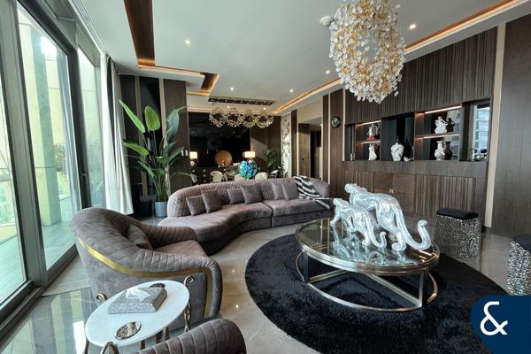 Penthouse | Prestigious | Skyline View