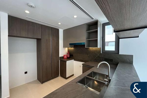 Twin Villa | Entertainment | Open Kitchen