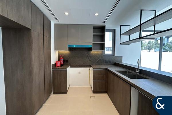 Twin Villa | Entertainment | Open Kitchen