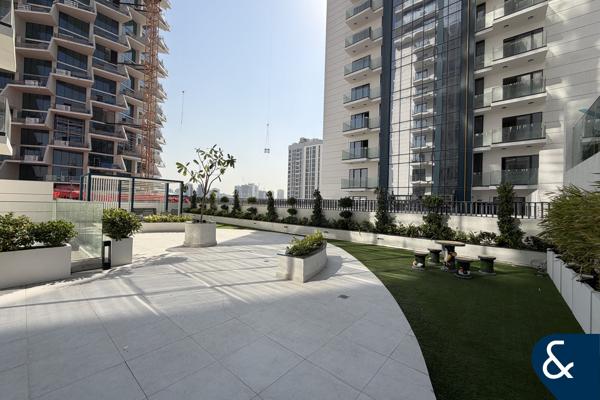 1 Bed | East Crest by Meteora | Modern